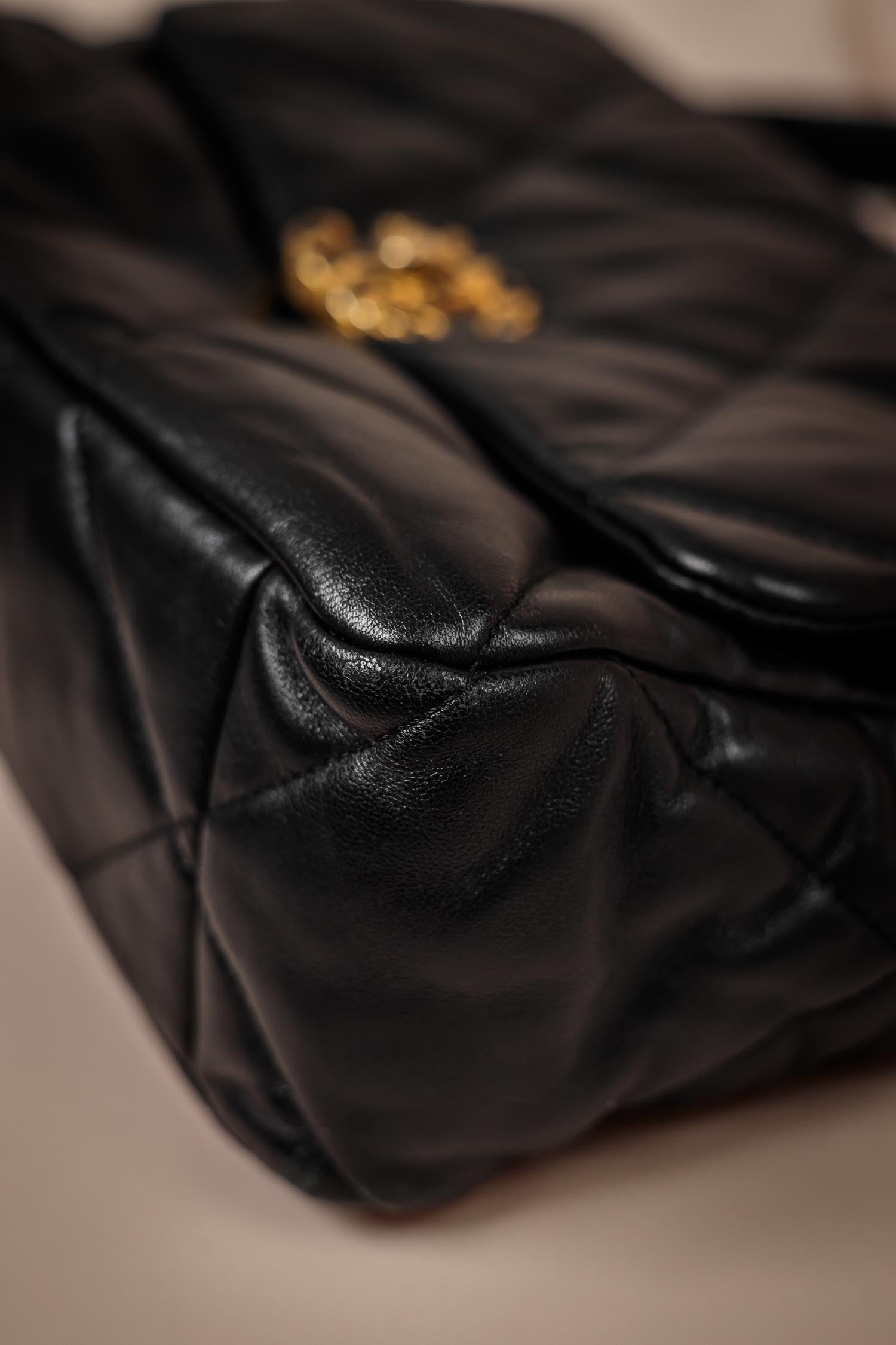 CHANEL 19 Handbag