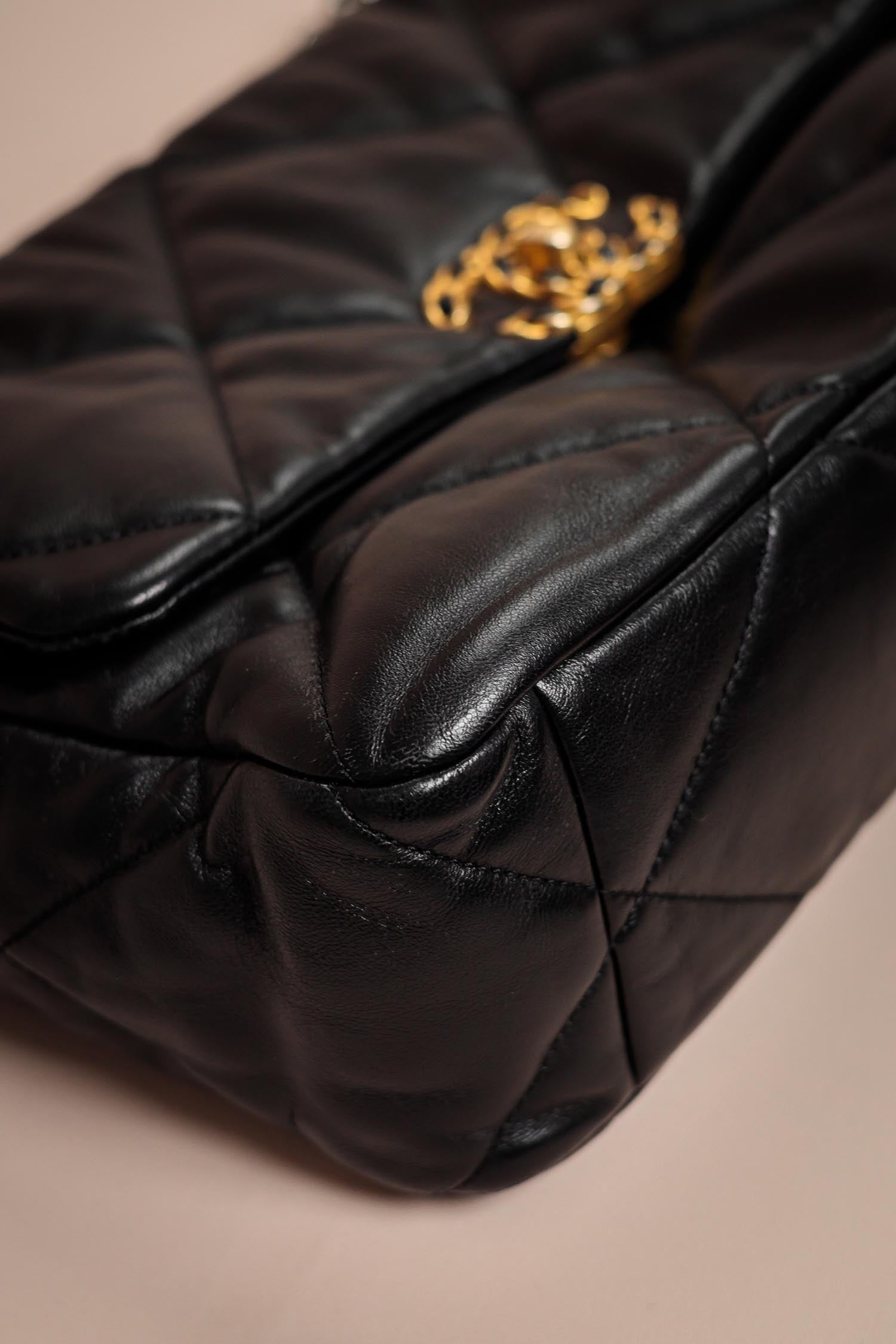 CHANEL 19 Handbag