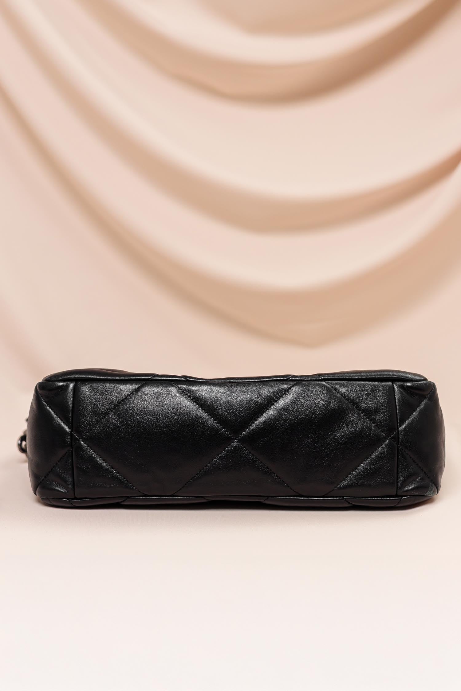 CHANEL 19 Handbag
