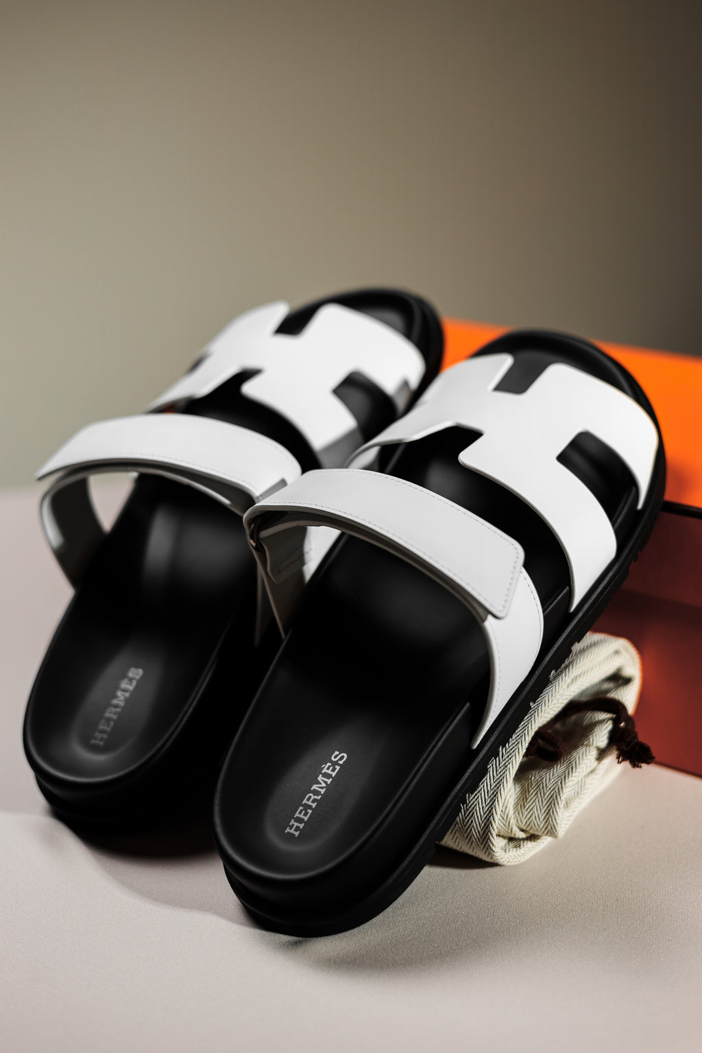 Hermès Chypre sandals, EU 40