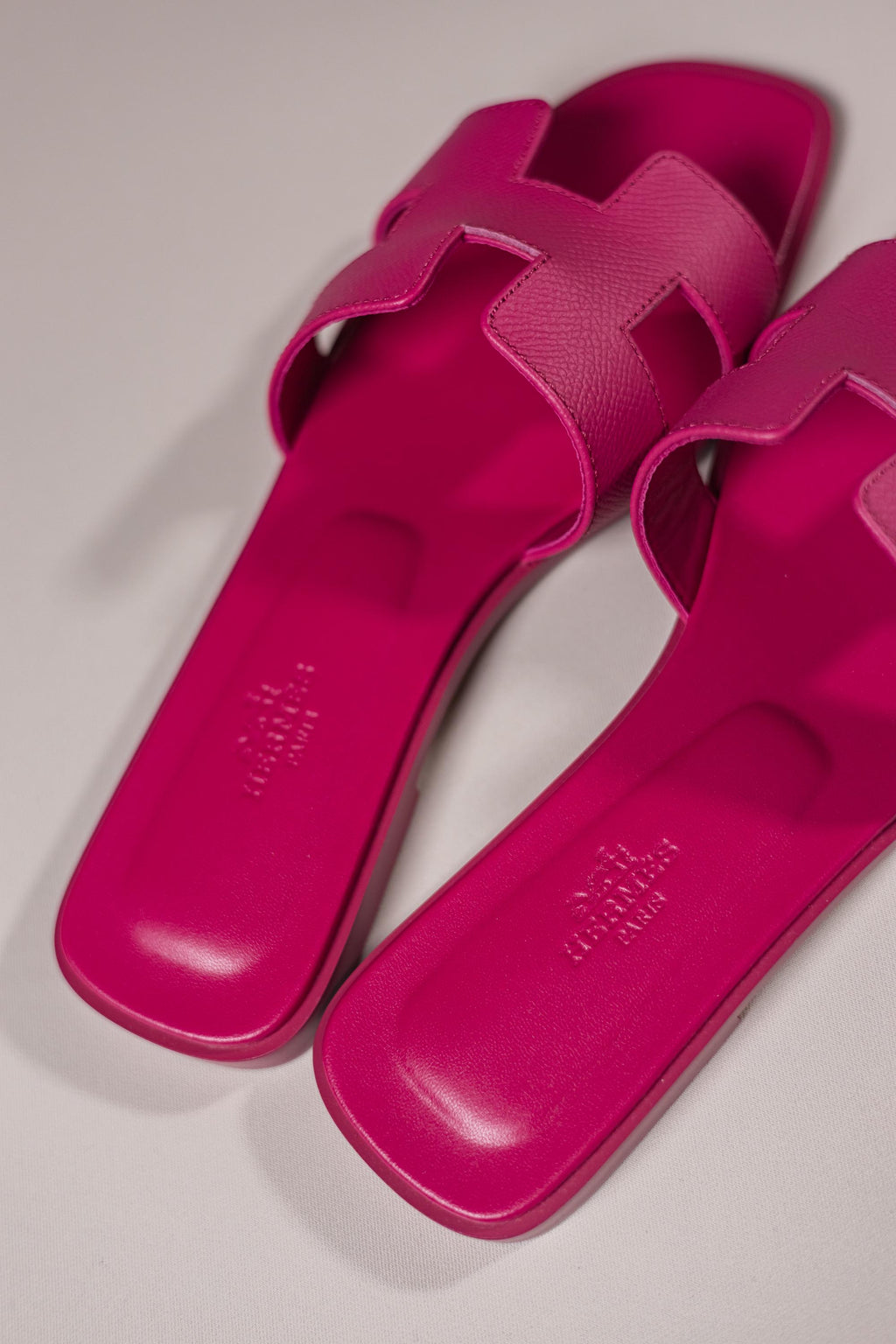 Hermès Oran Sandals Rose Bougainvillier