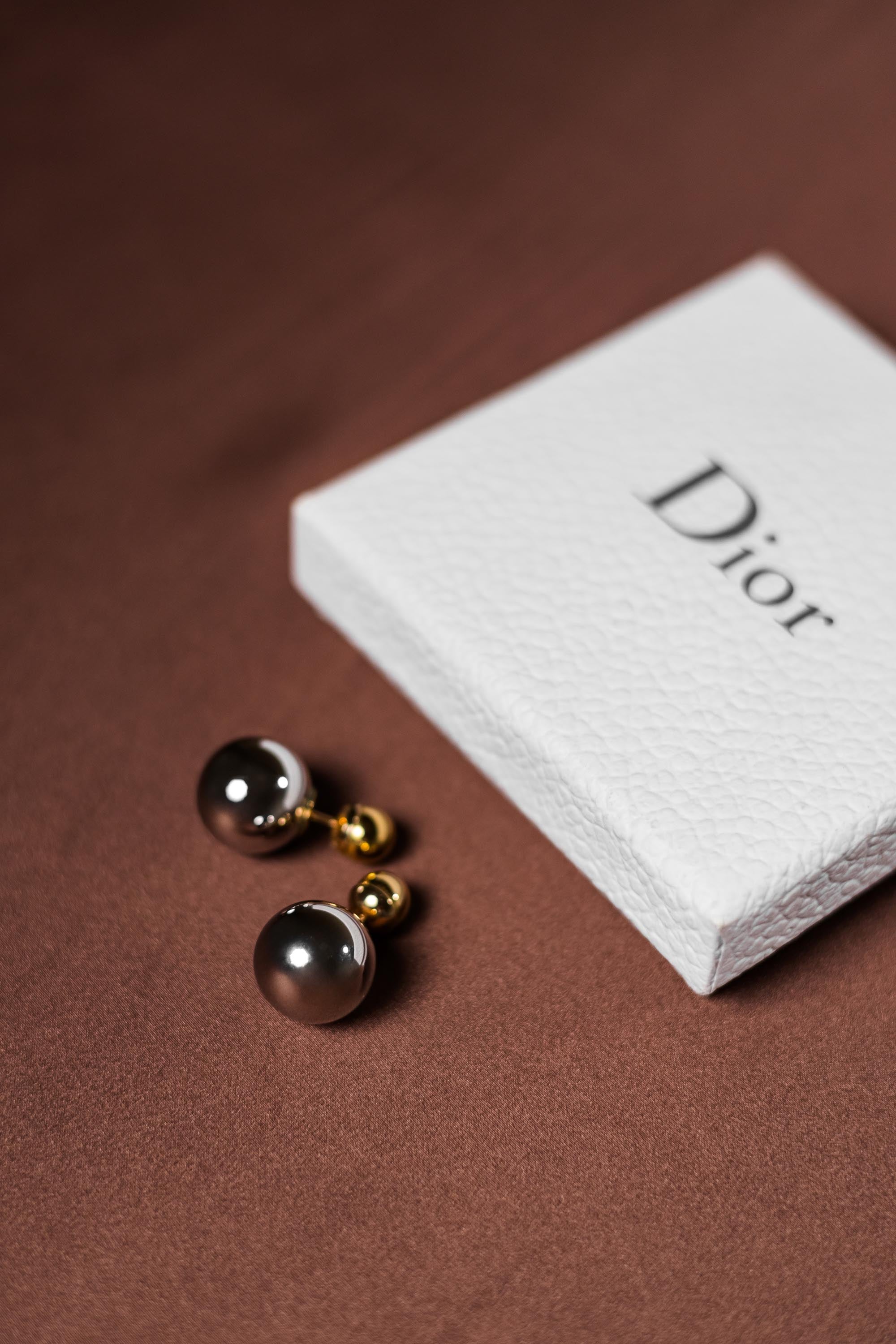 Christian Dior Tribales Earrings Grey Pearl – Eclat Echo