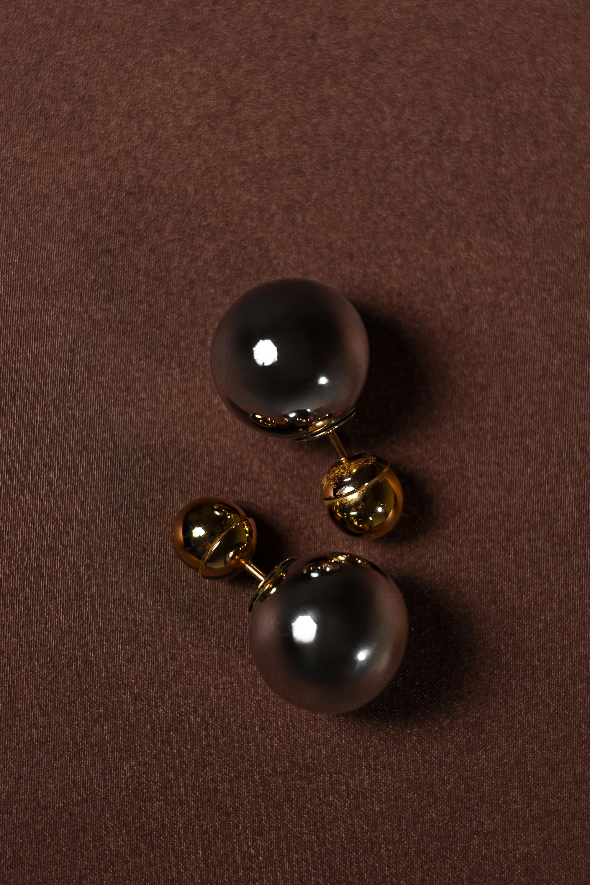 Christian Dior Tribales Earrings Grey Pearl