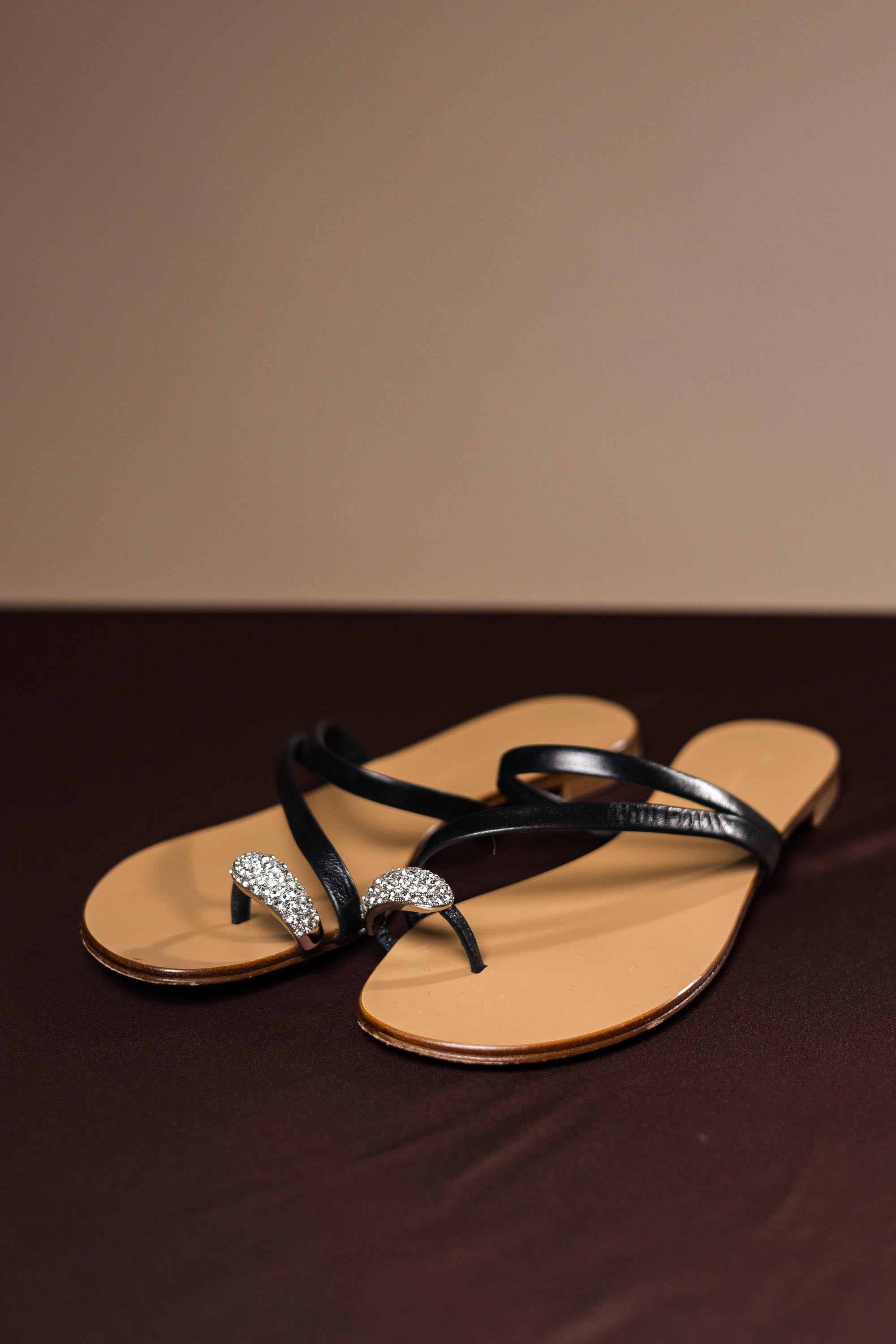 Giuseppe Zanotti Crystal-Embellished Leather T-Strap Flat Sandals Black