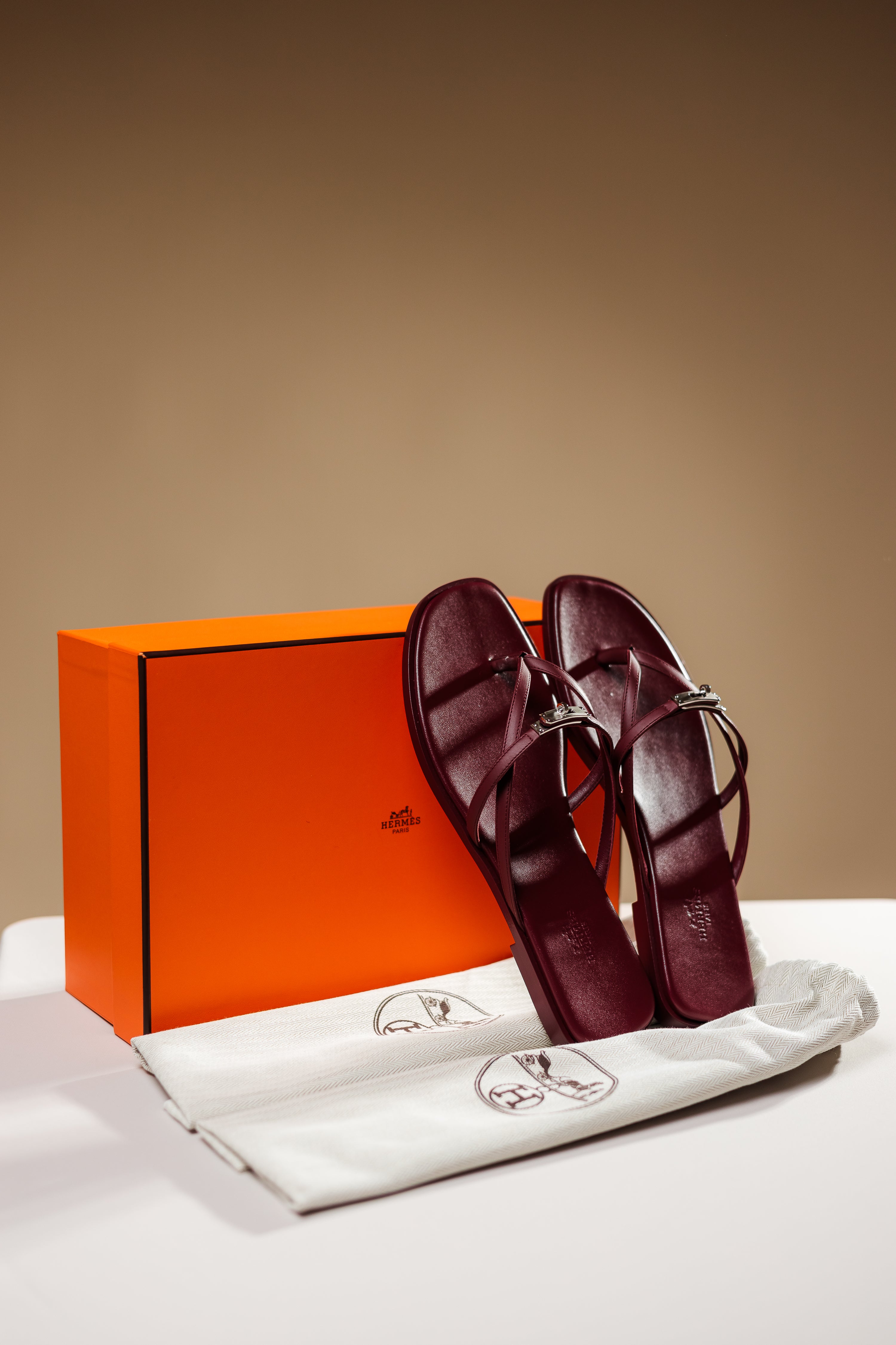 Hermes Kelly Lock Sandals, EU 40