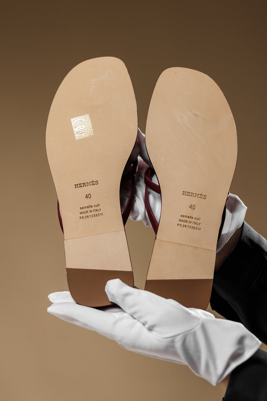 Hermes Kelly Lock Sandals, EU 40