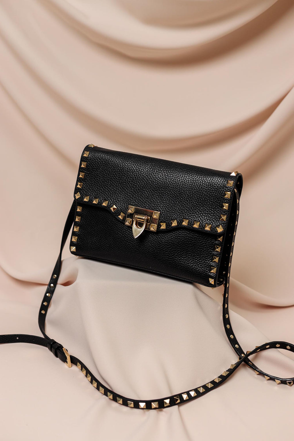 Valentino Garavani Rockstud Grainy Calfskin Crossbody Bag