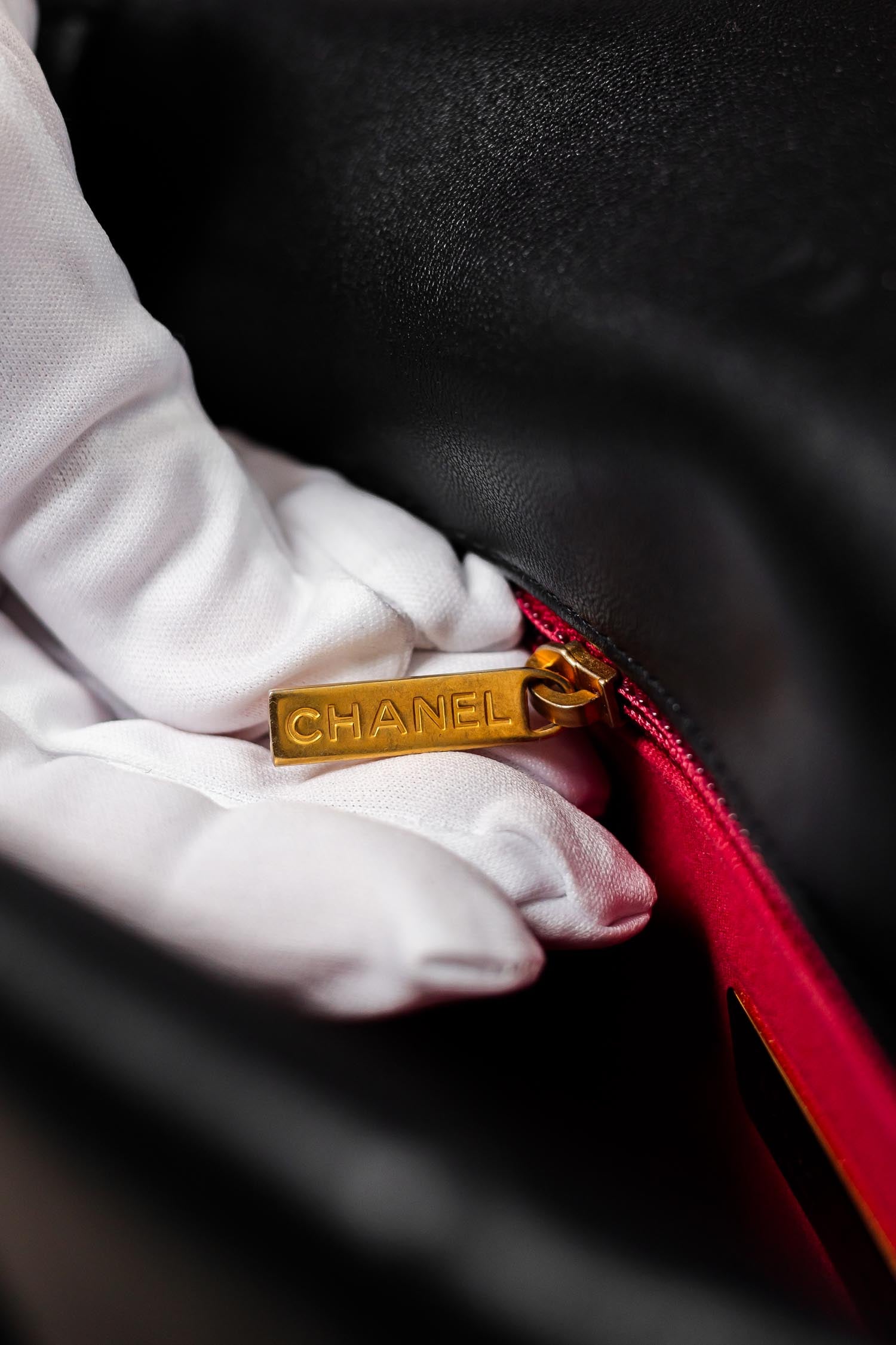 CHANEL 19 Handbag