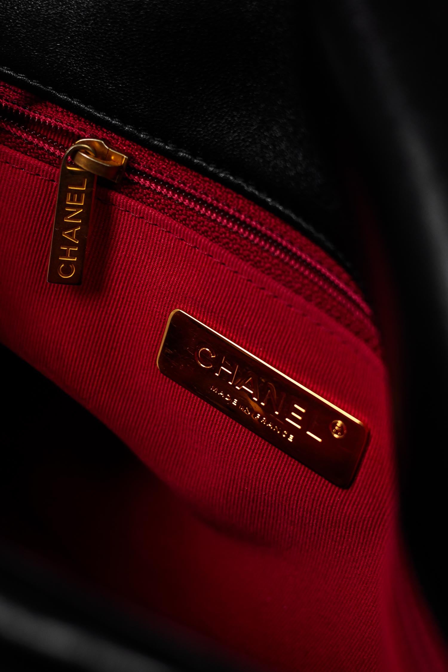 CHANEL 19 Handbag