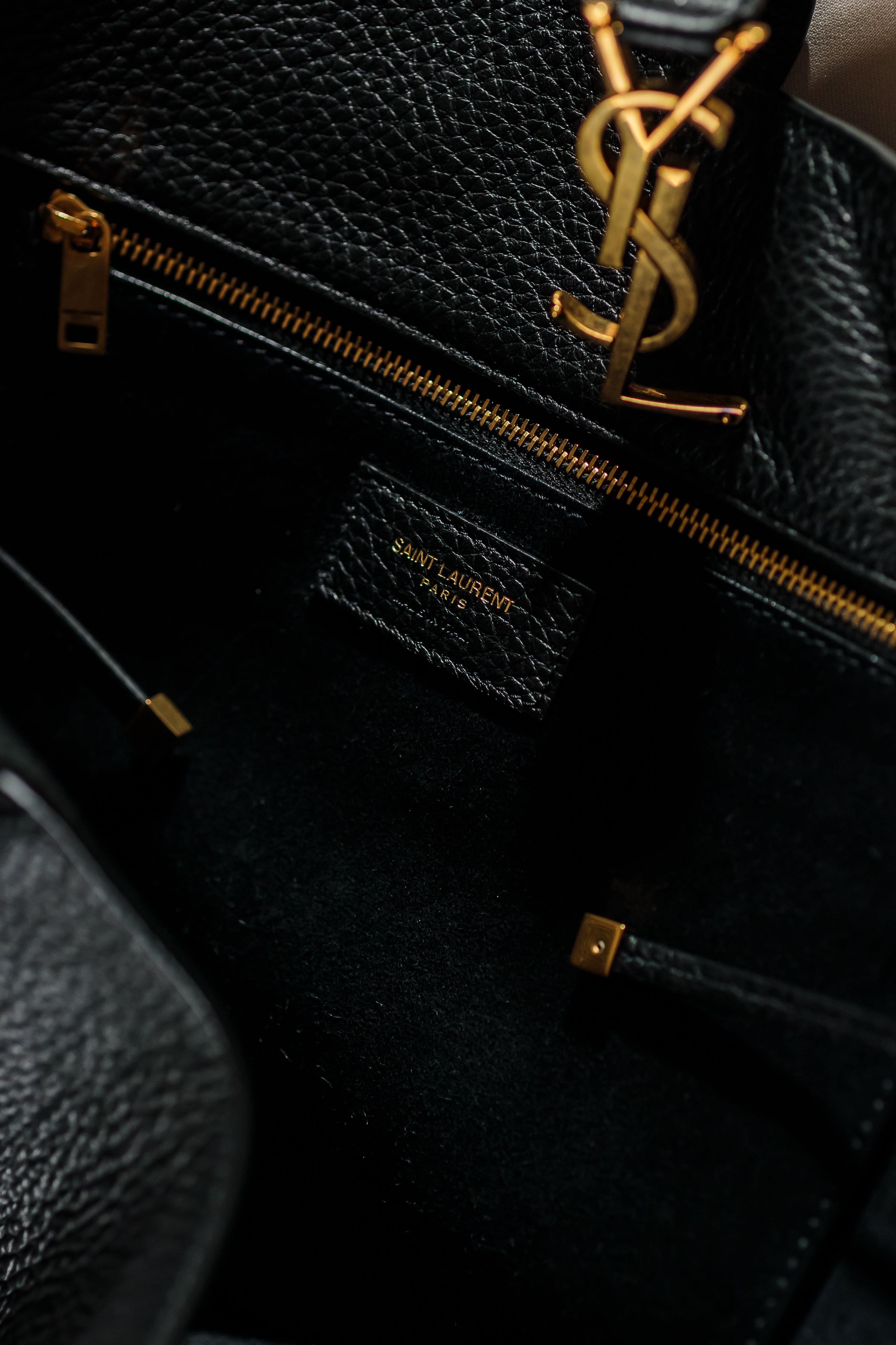 Saint Laurent Le 5 À 7 Bea leather tote bag